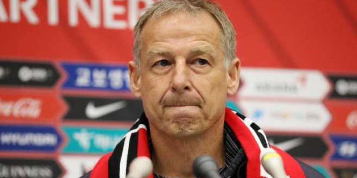 Klinsmann ignores criticism, stays in Europe to work remotely